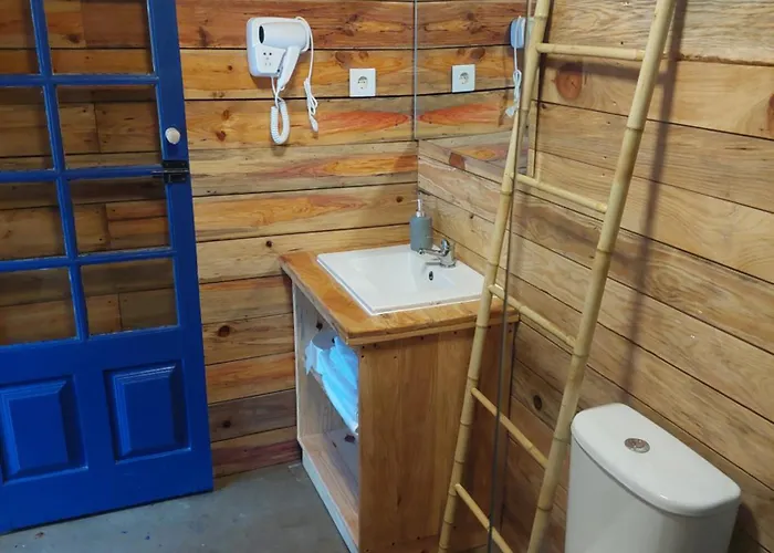 Aldeamento Turístico Falcoaria *