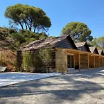Falcoaria Aldeamento Turístico *