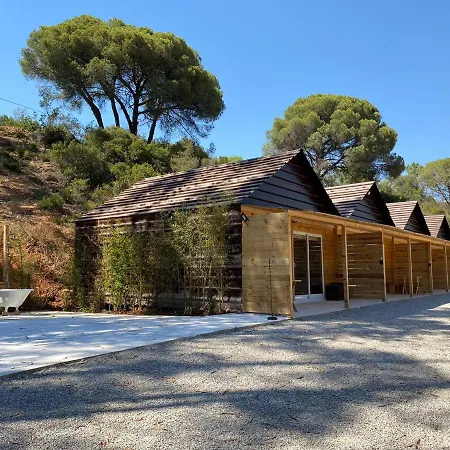 Falcoaria Holiday park *