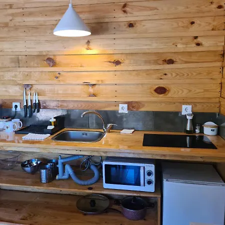 Falcoaria منتزه العطل *