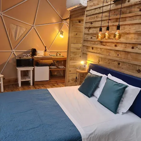 Falcoaria Holiday park Setubal