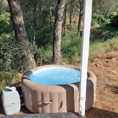Falcoaria Holiday park *