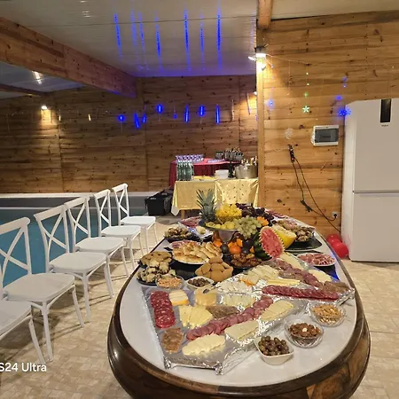 Falcoaria Holiday park Setubal
